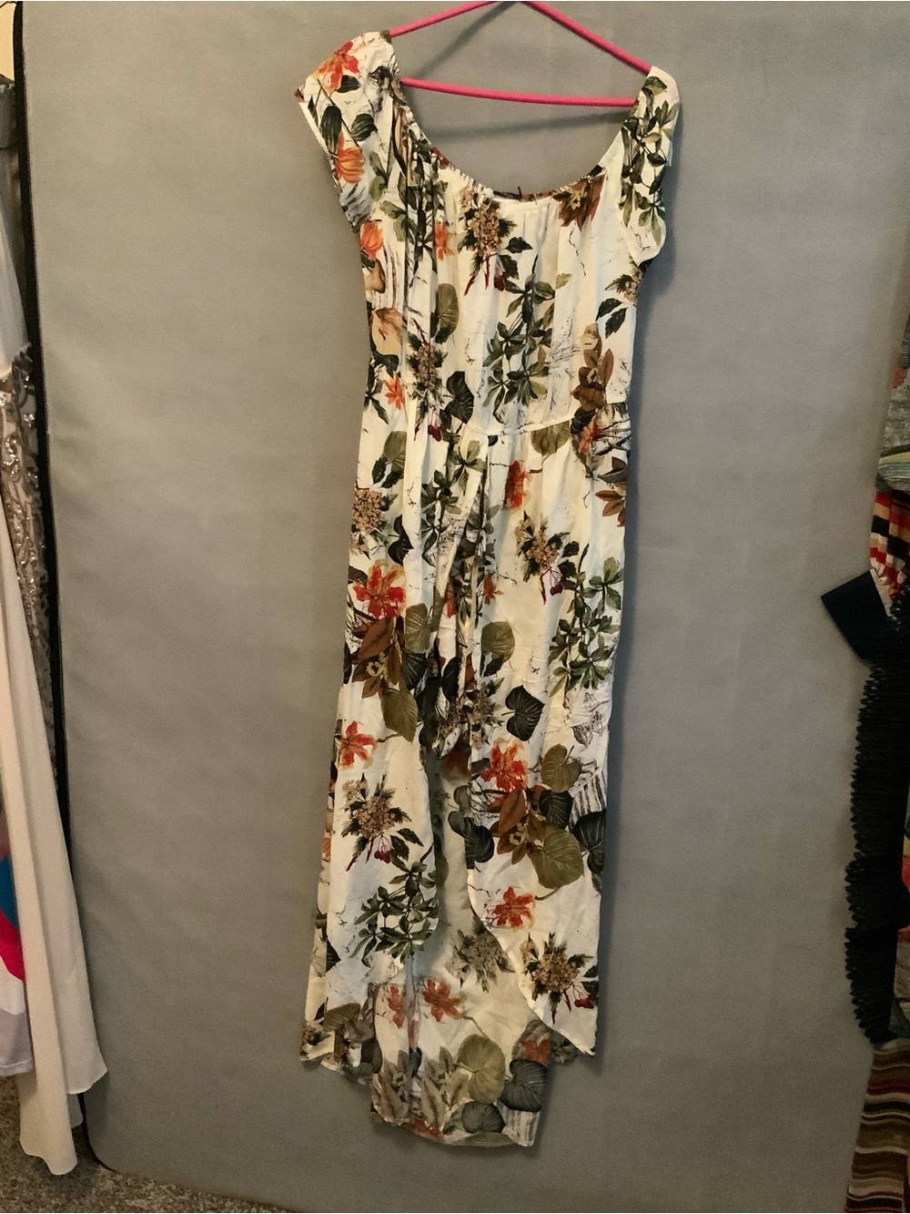 Cream Floral Scoop-Neck Maxi Dress with Green & Brown Leaf Print